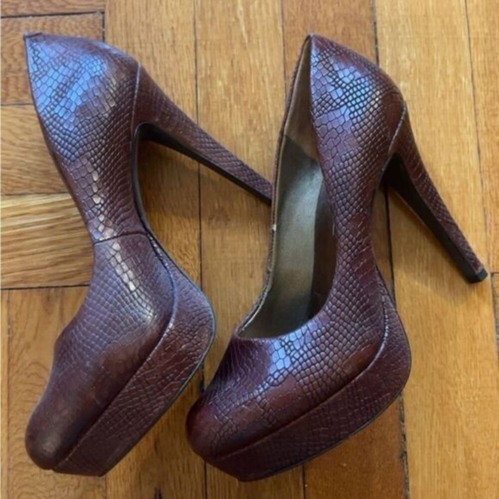 Jessica Simpson brown leather heels pumps size 6.5
